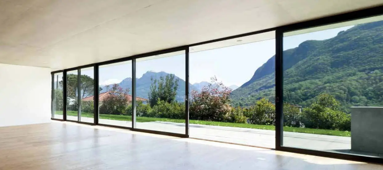 Lift slide doors to a lawn in front of the house look magnificient and charming...